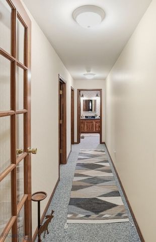 2500 Cottontail Road, Gallatin Gateway, MT 59730