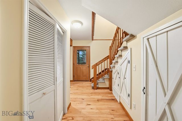 2500 Cottontail Road, Gallatin Gateway, MT 59730