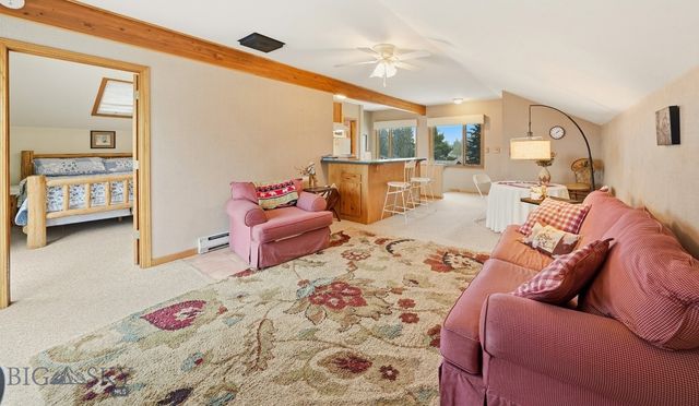 2500 Cottontail Road, Gallatin Gateway, MT 59730