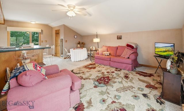 2500 Cottontail Road, Gallatin Gateway, MT 59730