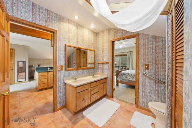 2500 Cottontail Road, Gallatin Gateway, MT 59730