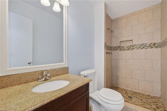 4738 Greenlaw DR, Virginia Beach, VA 23464