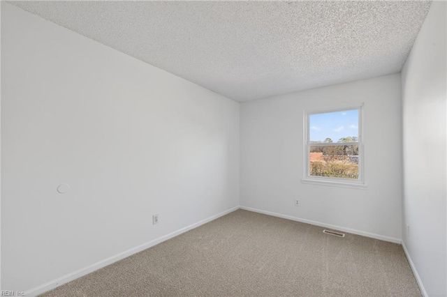 4738 Greenlaw DR, Virginia Beach, VA 23464