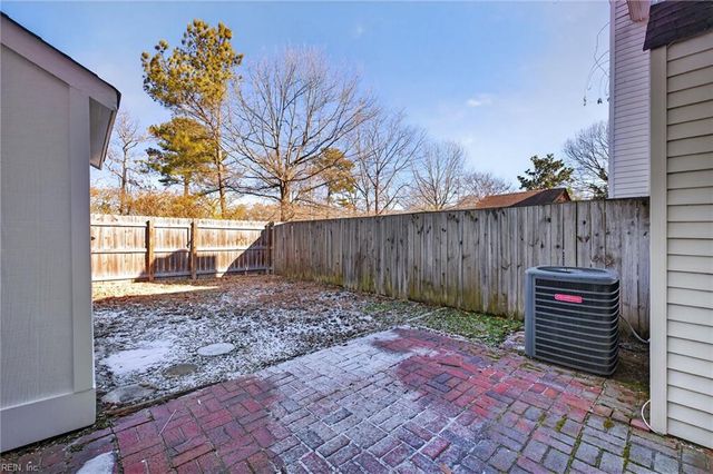 4738 Greenlaw DR, Virginia Beach, VA 23464