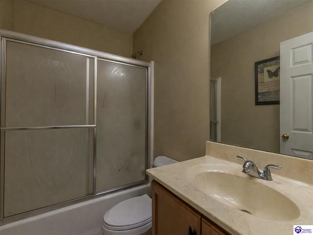 432 Berkley Court, Radcliff, KY 40160