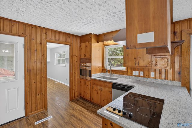 8506 Louis Drive SE, Huntsville, AL 35802