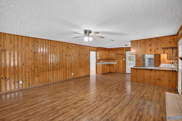 8506 Louis Drive SE, Huntsville, AL 35802