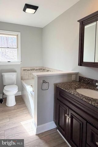 1970 WEISSTOWN RD, Boyertown, PA 19512