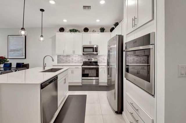 14481 Highland Center Way, Delray Beach, FL 33446