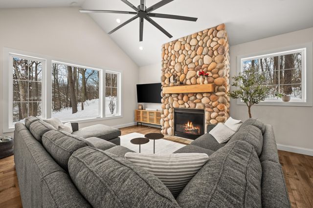 70037 Winding Pines Parkway, Milton Twp, MI 49120