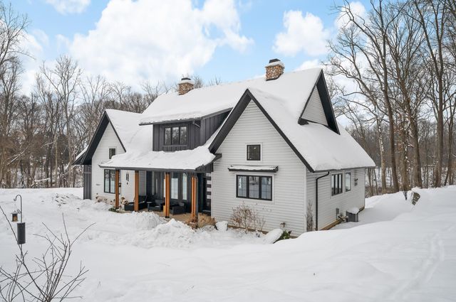 70037 Winding Pines Parkway, Milton Twp, MI 49120