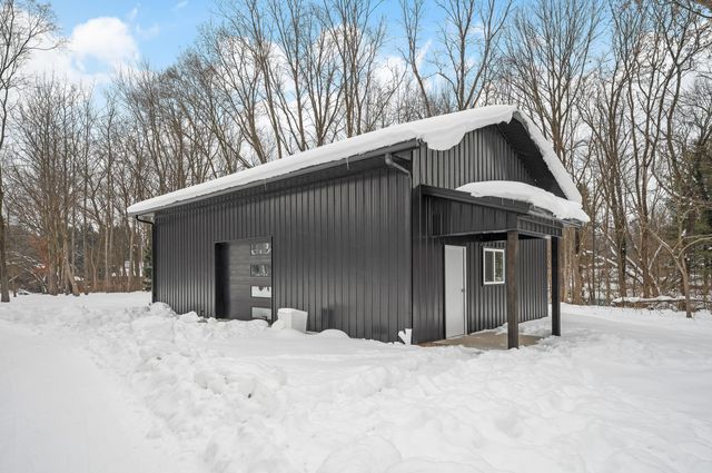 70037 Winding Pines Parkway, Milton Twp, MI 49120