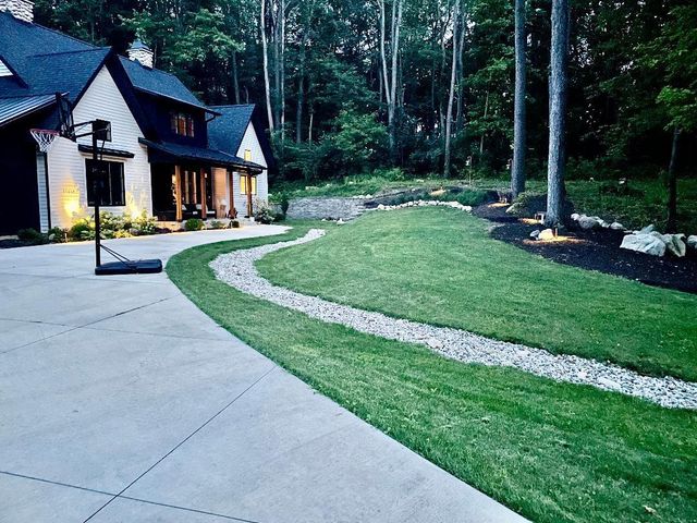 70037 Winding Pines Parkway, Milton Twp, MI 49120