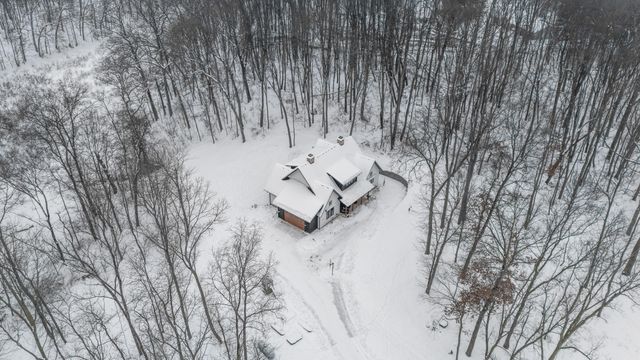 70037 Winding Pines Parkway, Milton Twp, MI 49120