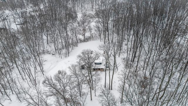 70037 Winding Pines Parkway, Milton Twp, MI 49120