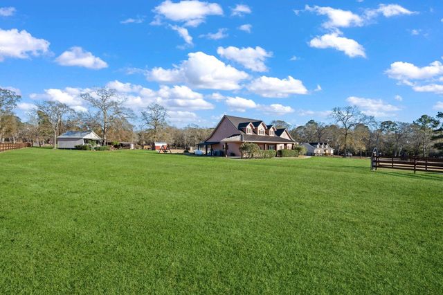 18310 Molk Road, Willis, TX 77378