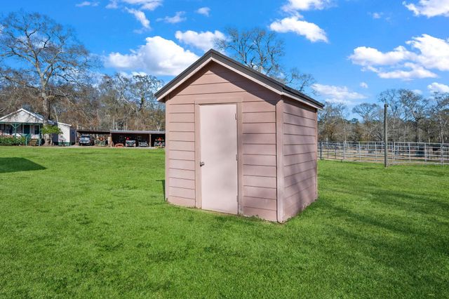 18310 Molk Road, Willis, TX 77378