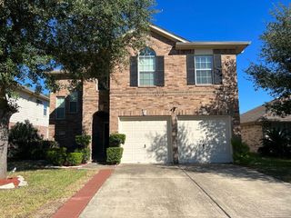 10326 Mills Run Drive, Houston, TX 77070