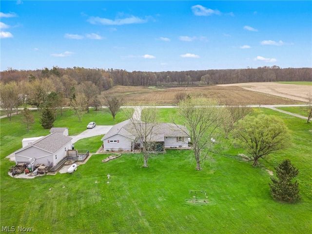 11183 Bloom Road, Garrettsville, OH 44231