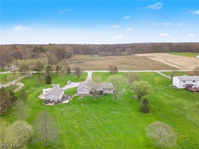 11183 Bloom Road, Garrettsville, OH 44231
