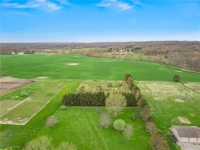 11183 Bloom Road, Garrettsville, OH 44231