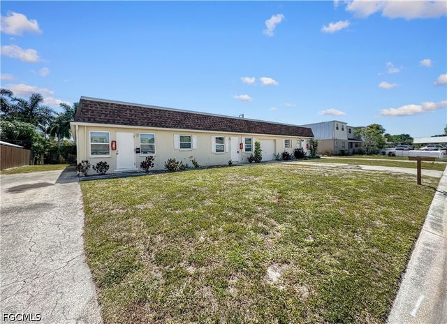 6617 Warwick CIR, Fort Myers, FL 33919