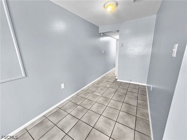 6617 Warwick CIR, Fort Myers, FL 33919
