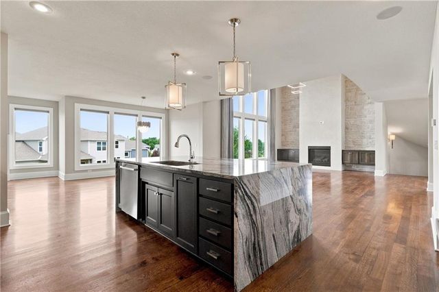 10408 W 172nd Street, Overland Park, KS 66221