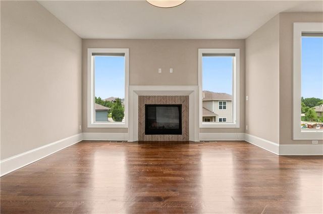 10408 W 172nd Street, Overland Park, KS 66221