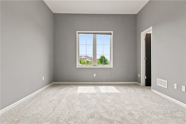 10408 W 172nd Street, Overland Park, KS 66221