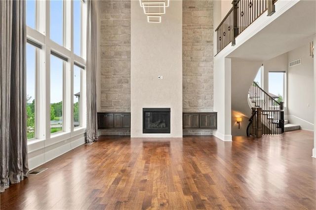 10408 W 172nd Street, Overland Park, KS 66221