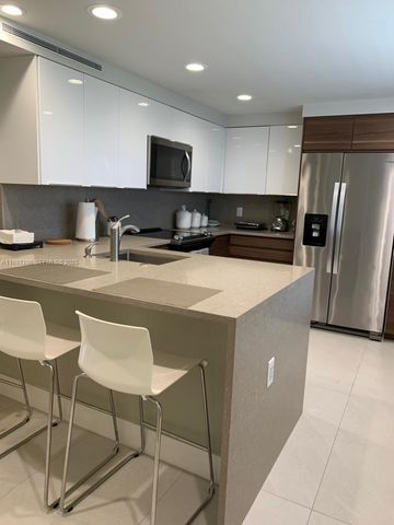 3507 Oaks Way 802, Pompano Beach, FL 33069