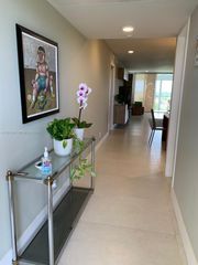 3507 Oaks Way 802, Pompano Beach, FL 33069
