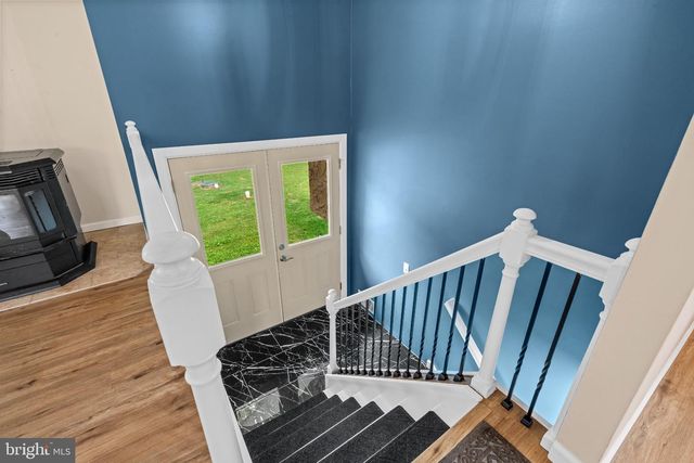 1040 RIVERVIEW DR, Walnutport, PA 18088