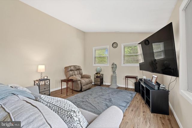 1040 RIVERVIEW DR, Walnutport, PA 18088