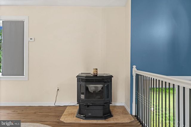 1040 RIVERVIEW DR, Walnutport, PA 18088