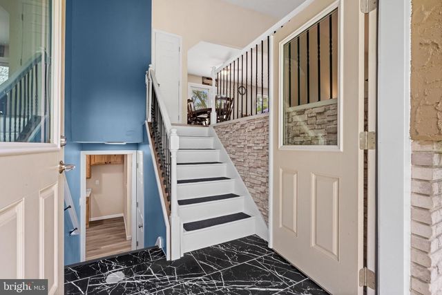 1040 RIVERVIEW DR, Walnutport, PA 18088