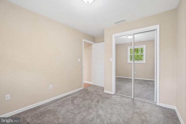 1040 RIVERVIEW DR, Walnutport, PA 18088