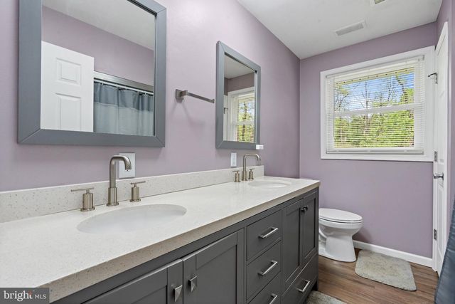 1040 RIVERVIEW DR, Walnutport, PA 18088