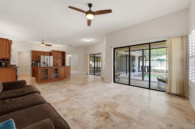215 CARRIAGE HOUSE LANE 215, Nokomis, FL 34275