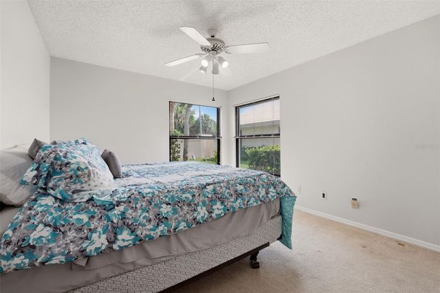 215 CARRIAGE HOUSE LANE 215, Nokomis, FL 34275