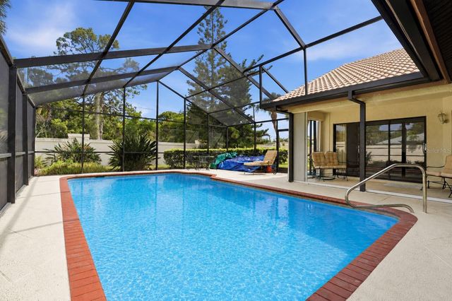 215 CARRIAGE HOUSE LANE 215, Nokomis, FL 34275