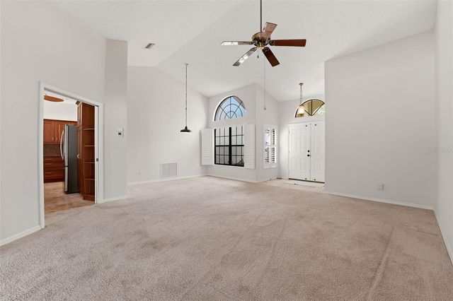 215 CARRIAGE HOUSE LANE 215, Nokomis, FL 34275