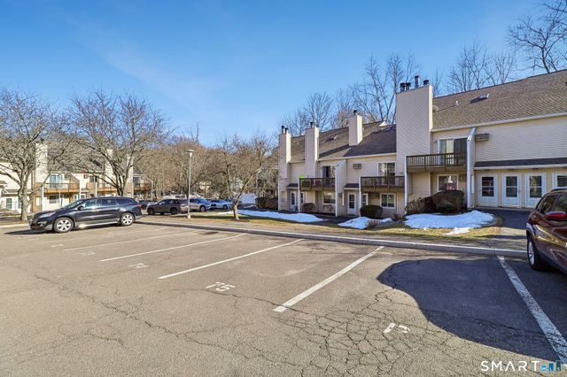 8 Rose Lane APT 24-5, Danbury, CT 06811