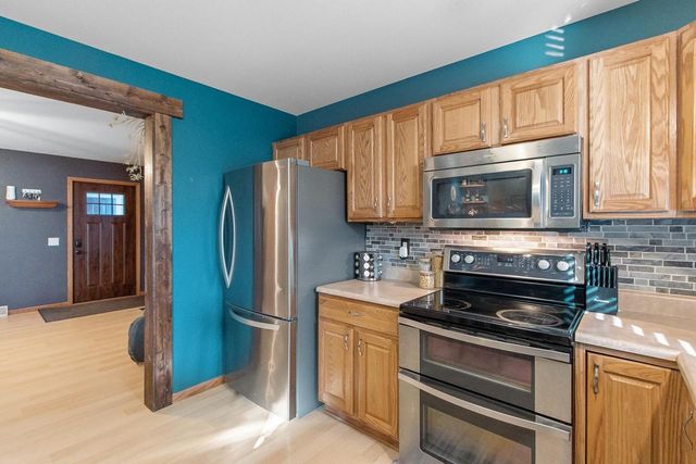 111 W Thomas Street, Poynette, WI 53955