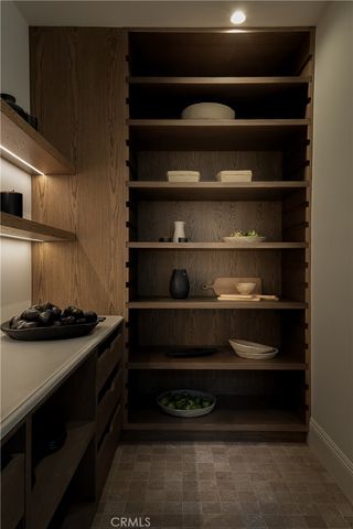 4748 Noble Avenue, Sherman Oaks, CA 91403