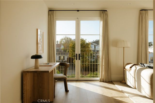 4748 Noble Avenue, Sherman Oaks, CA 91403