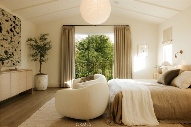 4748 Noble Avenue, Sherman Oaks, CA 91403