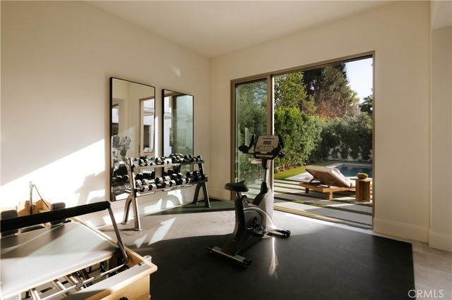 4748 Noble Avenue, Sherman Oaks, CA 91403