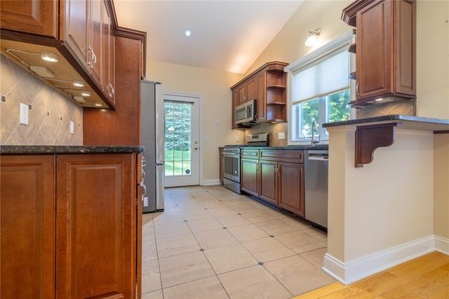 57 Waterworks Drive, East Rochester, NY 14445